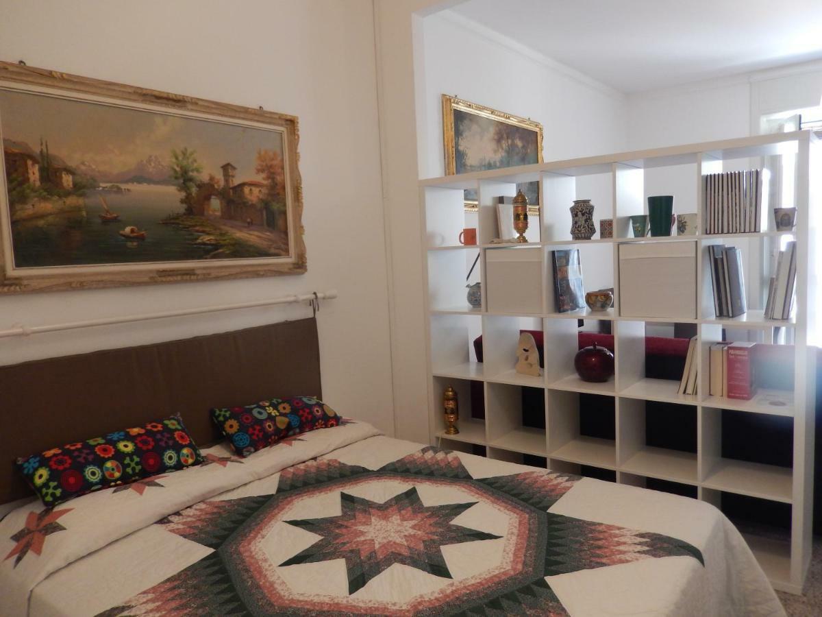 Appartamento In Centro Casa Vacanza Шикли Екстериор снимка